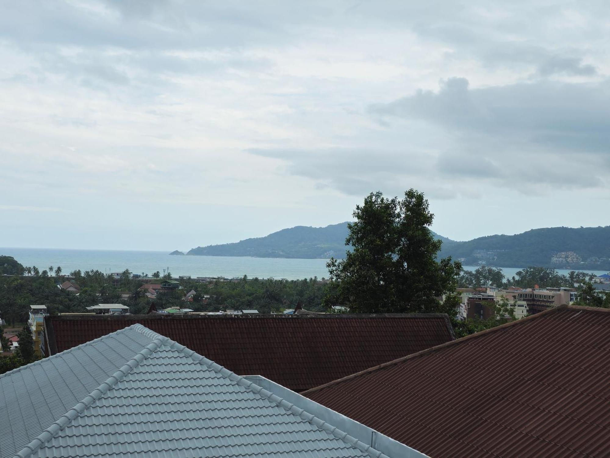อพาร์ทเม้น Sai Rougn Patong
